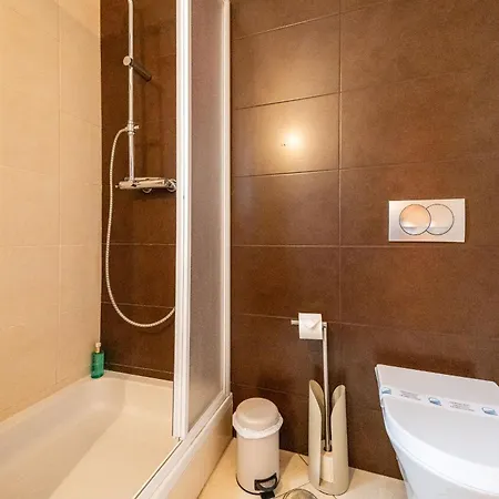 Exclusive - Game - Cinema - Bbq - Ac - Wi-fi Ταβίρα